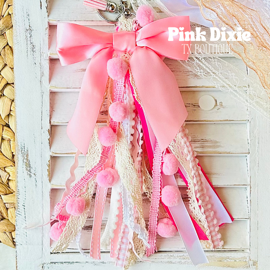 Beautiful Pink Dainty Bow Keychain